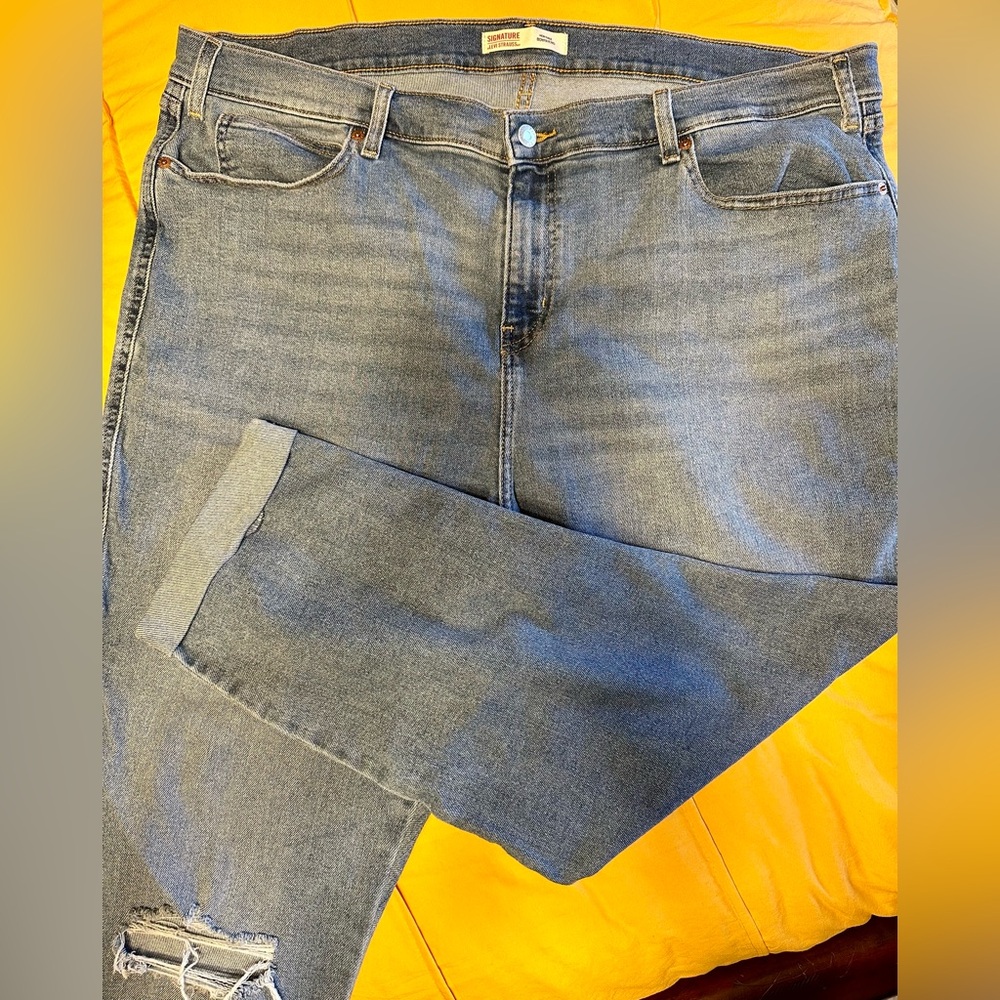 Signature by Levi Strauss Jeans